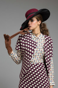 Jacket and skirt Up! Love it, shirt Otto D'Ame, hat and gloves vintage A.N.G.E.L.O., necklace vintage Archivio Guerrini